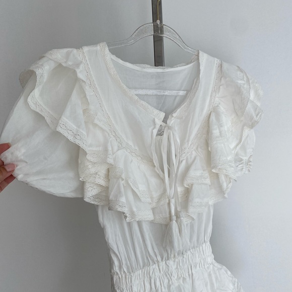 Stunning white dress - Picture 3 of 5